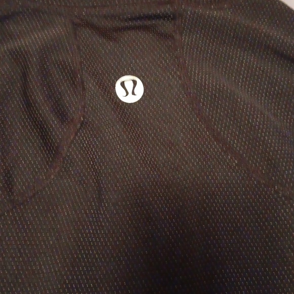 Lululemon Athletica Top - Picture 5 of 9